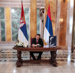 10 November 2021 National Assembly Speaker Ivica Dacic signs the book of condolences
